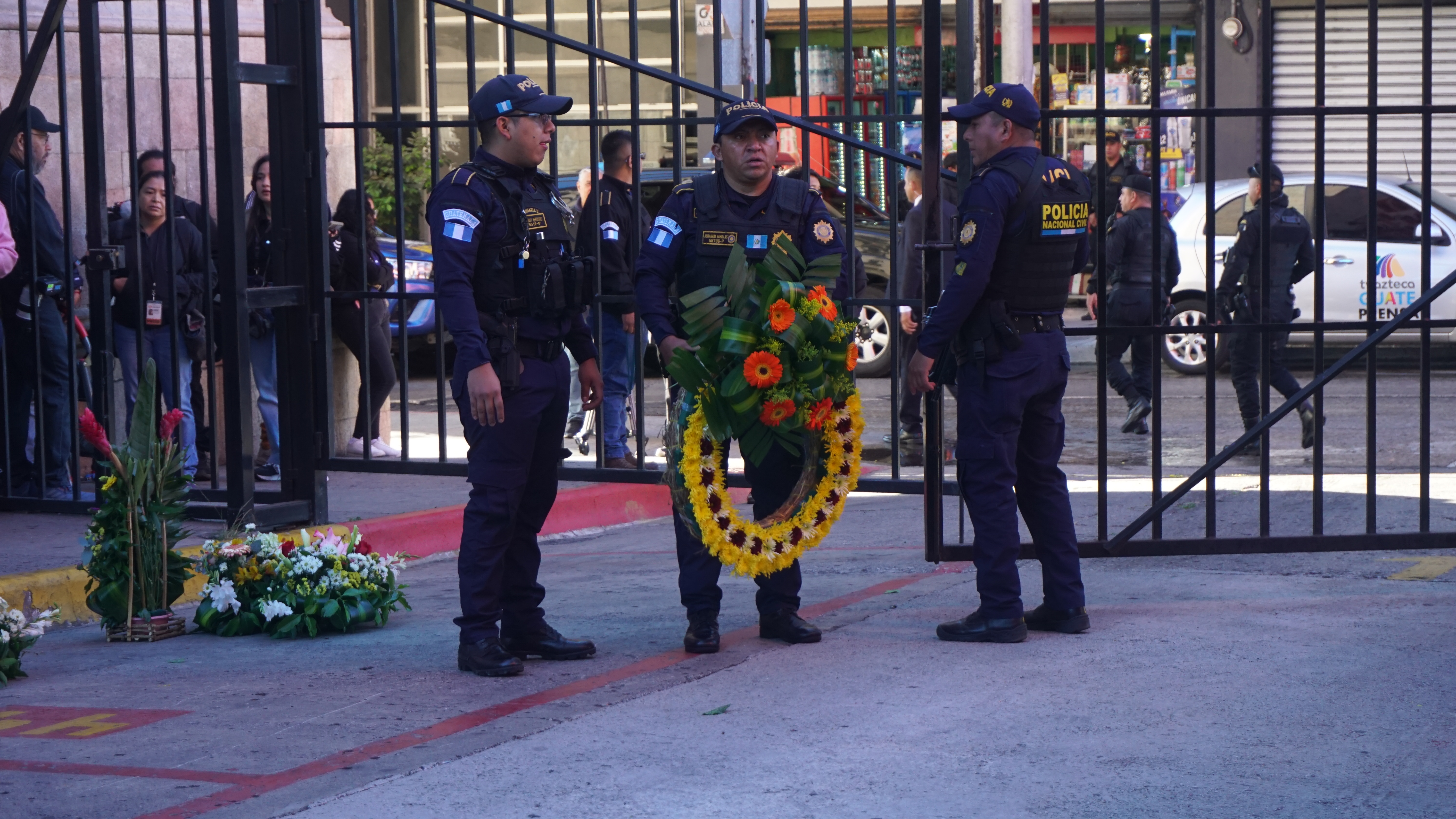 HONRAS FUNEBRES ATAQUE PNC