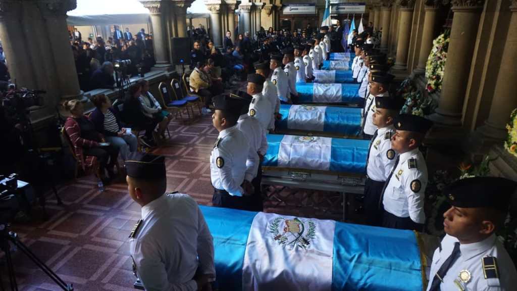 Honras funebres PNC fallecidos ataques armados simultaneos 