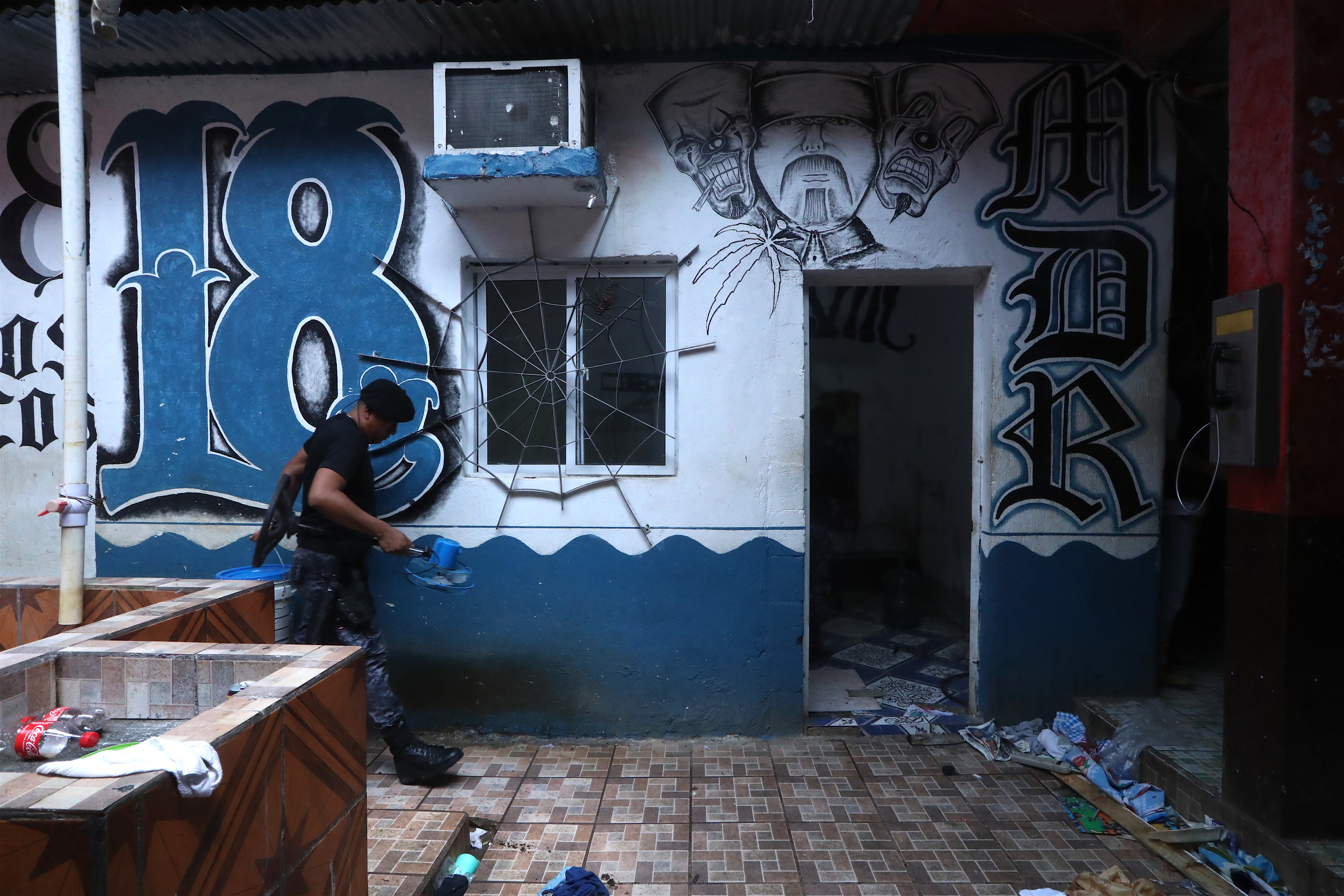 Simbología asociada a pandillas en Guatemala en contexto de análisis sobre seguridad y gobernabilidad