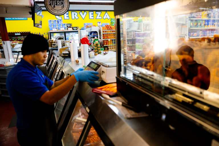 Estados Unidos perdió más inmigrantes de los que ganó en 2