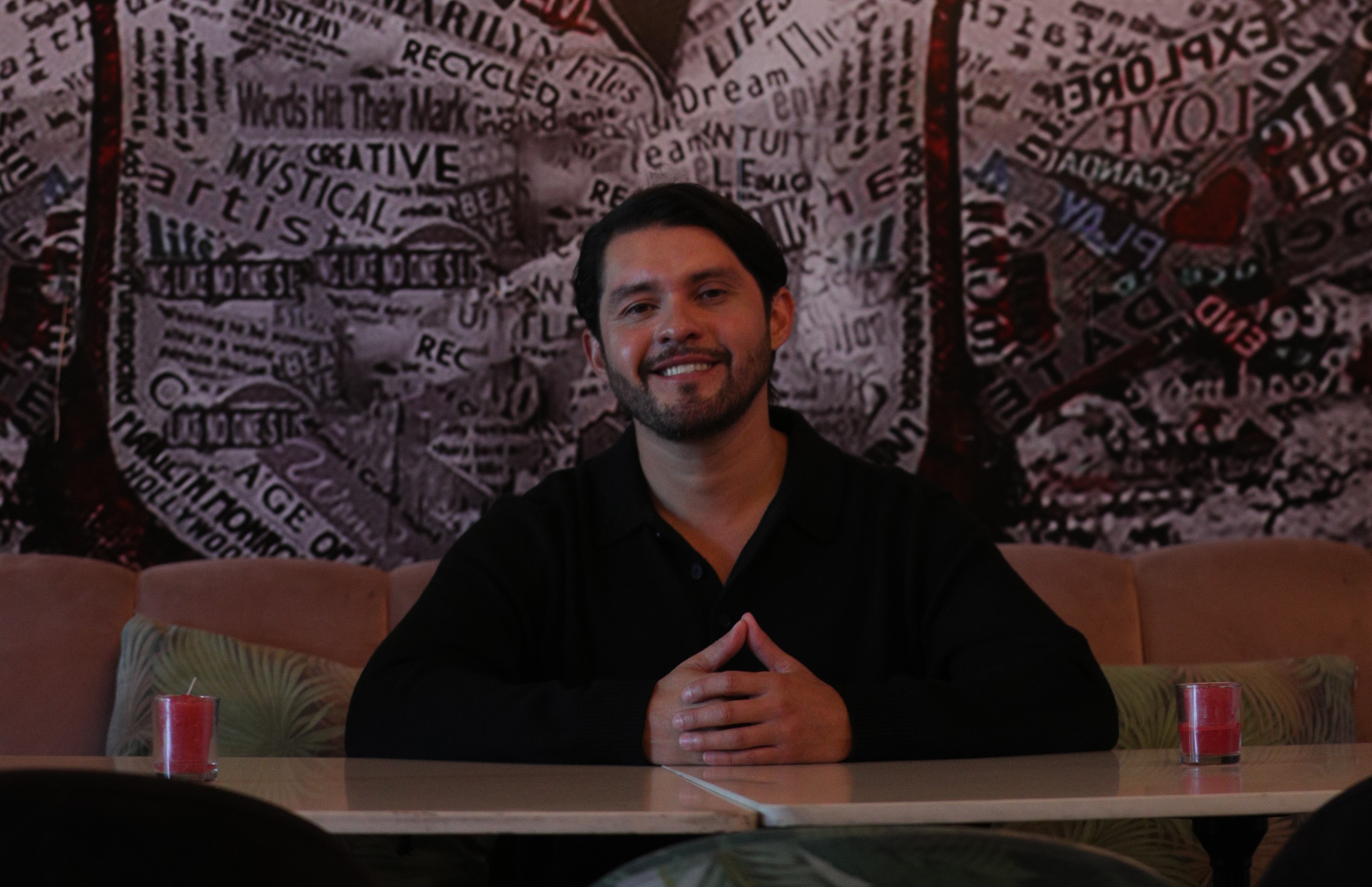 Juan Pablo Amado es un comediante guatemalteco que se ha consolidado como el referente del Standup Comedy en el país. 

Fotografía: Keneth Cruz  | 15-01-2026