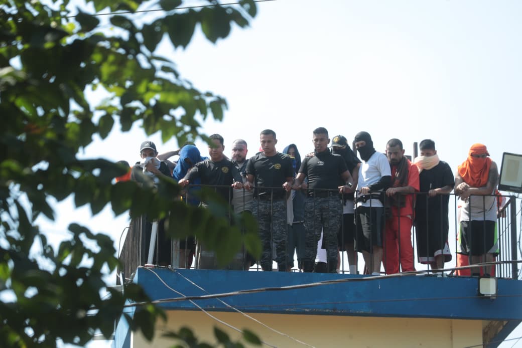 La primera revuelta del año en los centros carcelarios ocurrió el sábado 17 de enero en horas de la madrugada, cuando un grupo de privados de libertad protagonizó motines simultáneos en tres cárceles.