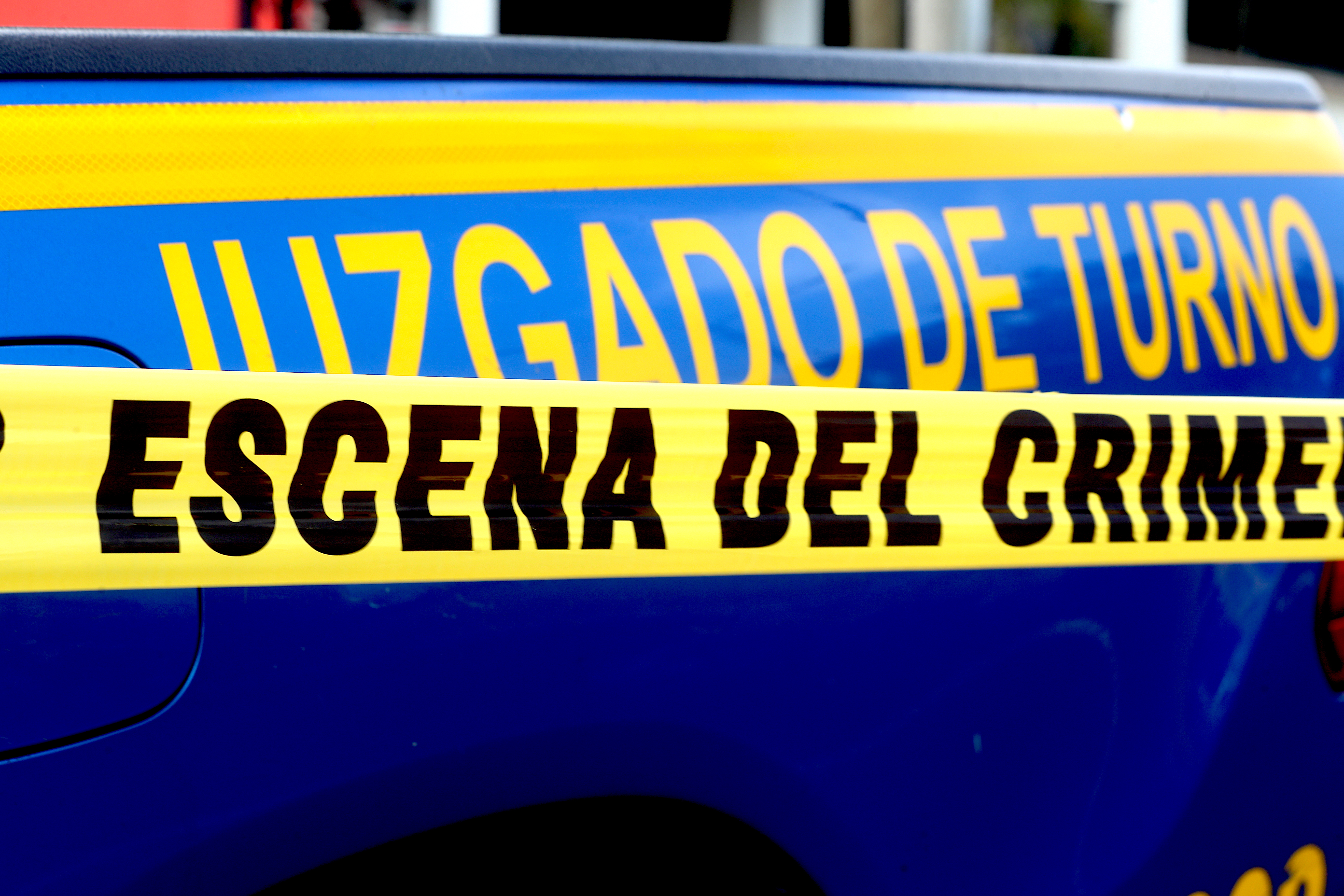 Área acordonada tras el ataque armado contra agentes de la PNC, ocurrido el fin de semana. (Foto Prensa Libre: Byron Baiza)