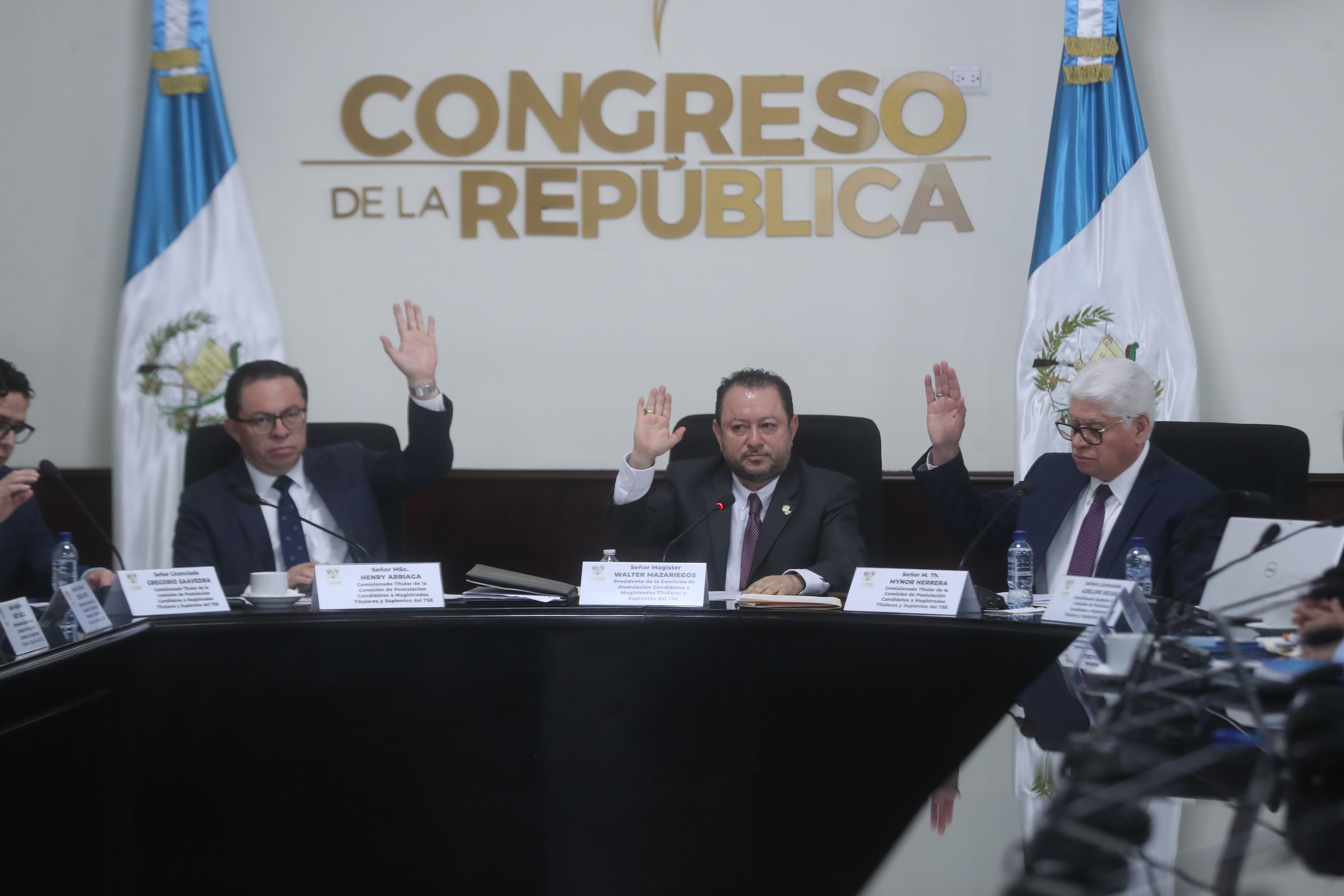 CC niega amparos y despeja el camino para la elección de magistrados del TSE
