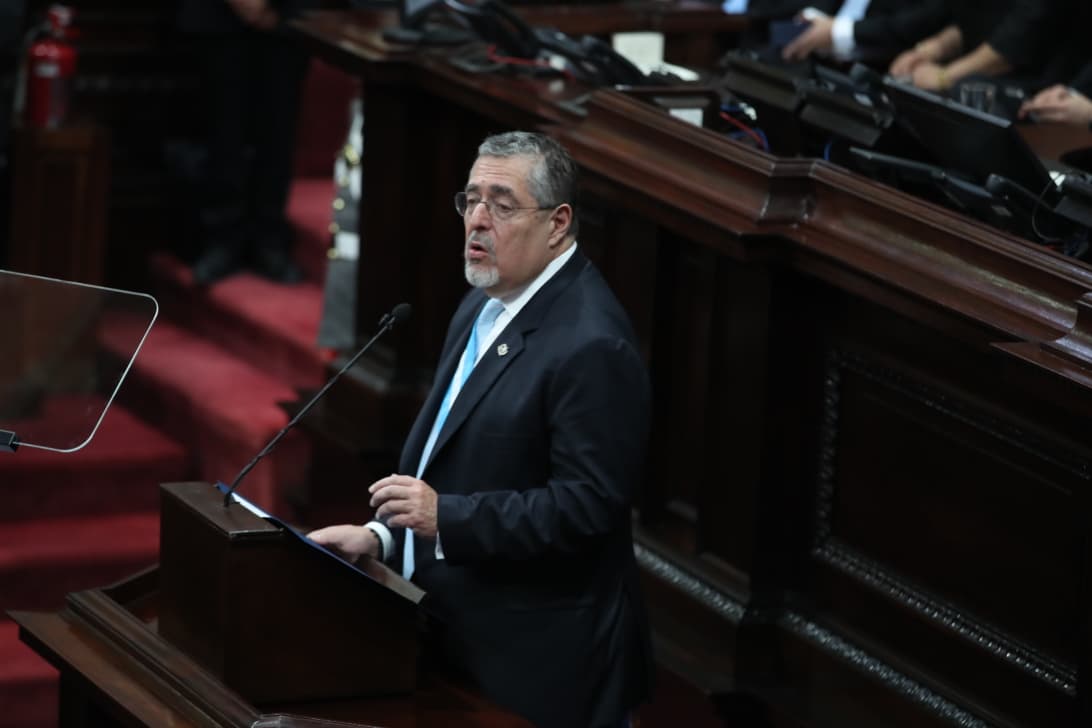 El presidente Bernardo Arévalo durante su discurso ante el Congreso de la República.