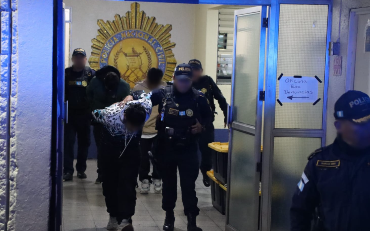 ROBO DECELULARES EN ZONA 11. TRES CAPTURAS