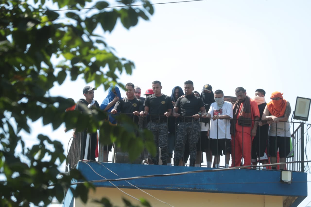 Rehenes motín cárcel Renovación 1