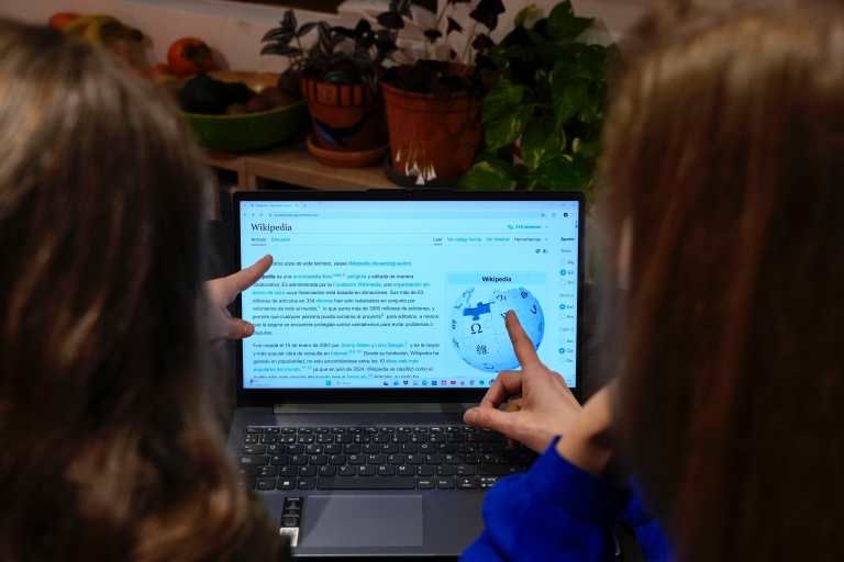 Wikipedia cumple 25 años: la enciclopedia colaborativa más grande del mundo que informa en más de 3
