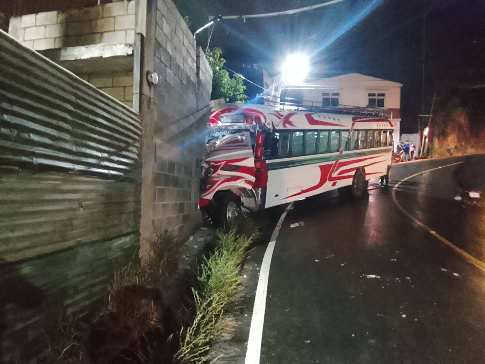 bus extraurbano Villa Canales