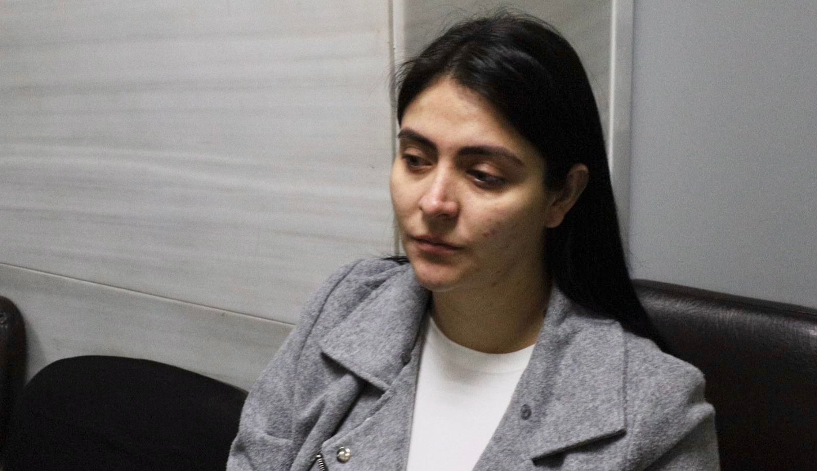 Silvia Sánchez Ochoa se presenta ante el Juzgado Segundo Penal para resolver su situación legal por el caso de desfalco al CHN. (Foto Prensa Libre: Cortesía)