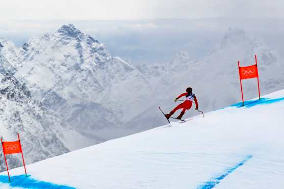 Cortina d'Ampezzo (Italy), 06/02/2026.- Malorie Blanc of Switzerland in action during the women's official Alpine Skiing Downhill training at the 2026 Olympic Winter Games at the Tofane Alpine Skiing Center in Cortina d'Ampezzo, Italy, 06 February 2026. (Italia, Suiza) EFE/EPA/JEAN-CHRISTOPHE BOTT