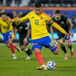 AMDEP9339. BOGOTÁ (COLOMBIA), 06/02/2026.- Fotografía de archivo del 18 de noviembre de 2025 del colombiano James Rodríguez pateando un penalti en un partido amistoso entre las selecciones de Colombia y Australia en el estadio Citi Field, en Nueva York (Estados Unidos). El Minnesota United de la MLS anunció este viernes el fichaje de Rodríguez, quien se encontraba sin equipo tras abandonar la disciplina del Club León mexicano el pasado noviembre. EFE/ Angel Colmenares /ARCHIVO