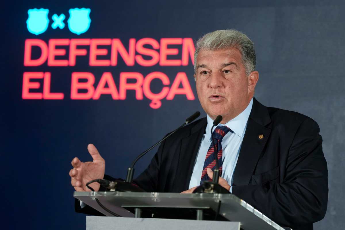 GRAFCAT8567.  (), 17/02/2026.- Joan Laporta durante un acto en que ha presentado este martes su candidatura a la reelección como presidente del FC Barcelona con el lema Defensem el Barça.EFE/ Enric Fontcuberta