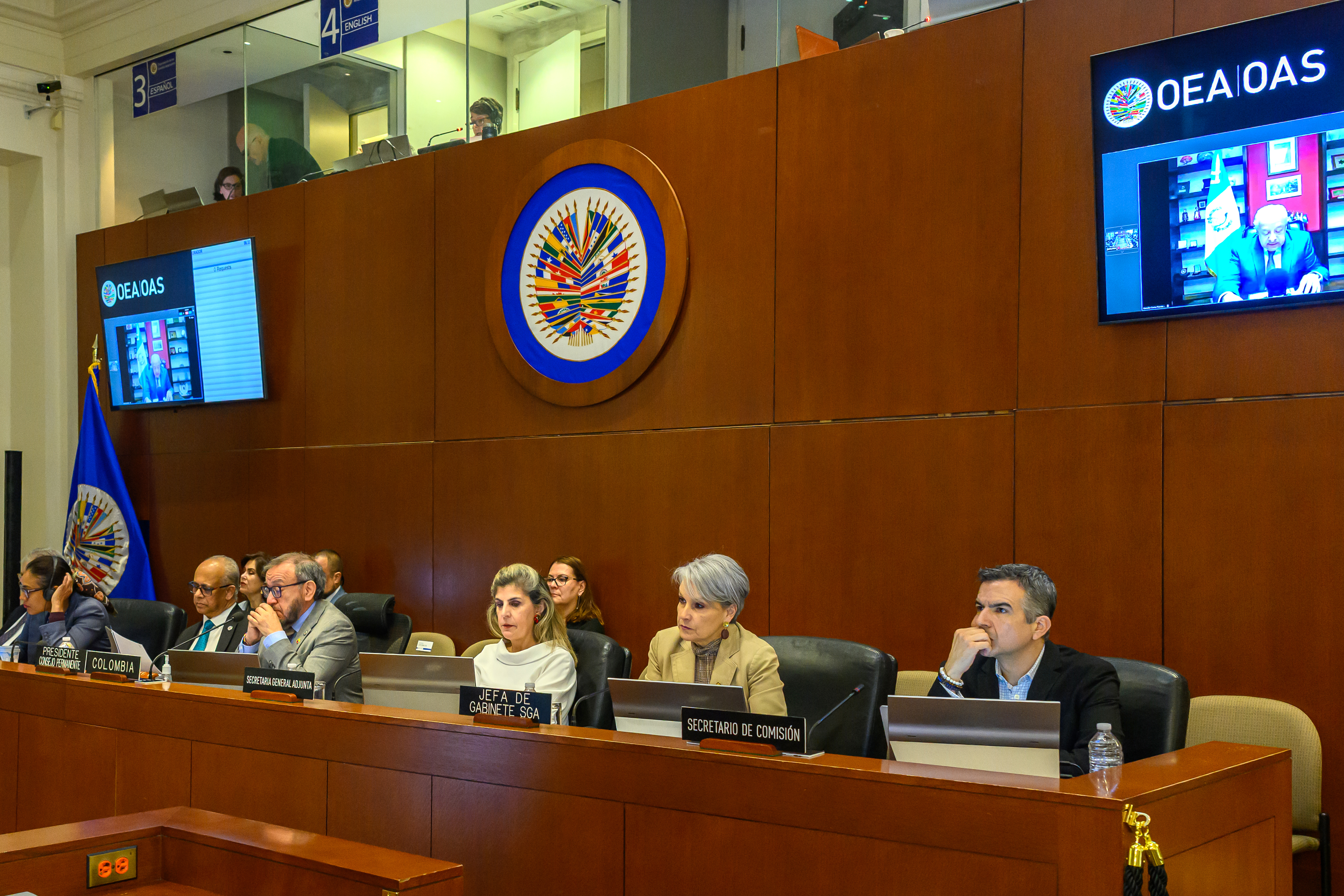 AME6662. WASHINGTON (ESTADOS UNIDOS), 18/02/2026.- Fotografía cedida por la Organización de los Estados Americanos (OEA) que muestra a algunos de sus integrantes durante una reunión ordinaria del Consejo Permanente este miércoles, en Washington (EE.UU.). La OEA afirmó que mantendrá una vigilancia estrecha sobre el proceso de renovación de las altas cortes en Guatemala, tras advertir de los intentos de instrumentalizar la justicia para interferir en las recientes elecciones gremiales de magistrados. EFE/ Juan Manuel Herrera/ OEA /SOLO USO EDITORIAL/ NO VENTAS/ SOLO DISPONIBLE PARA ILUSTRAR LA NOTICIA QUE ACOMPAÑA (CRÉDITO OBLIGATORIO)