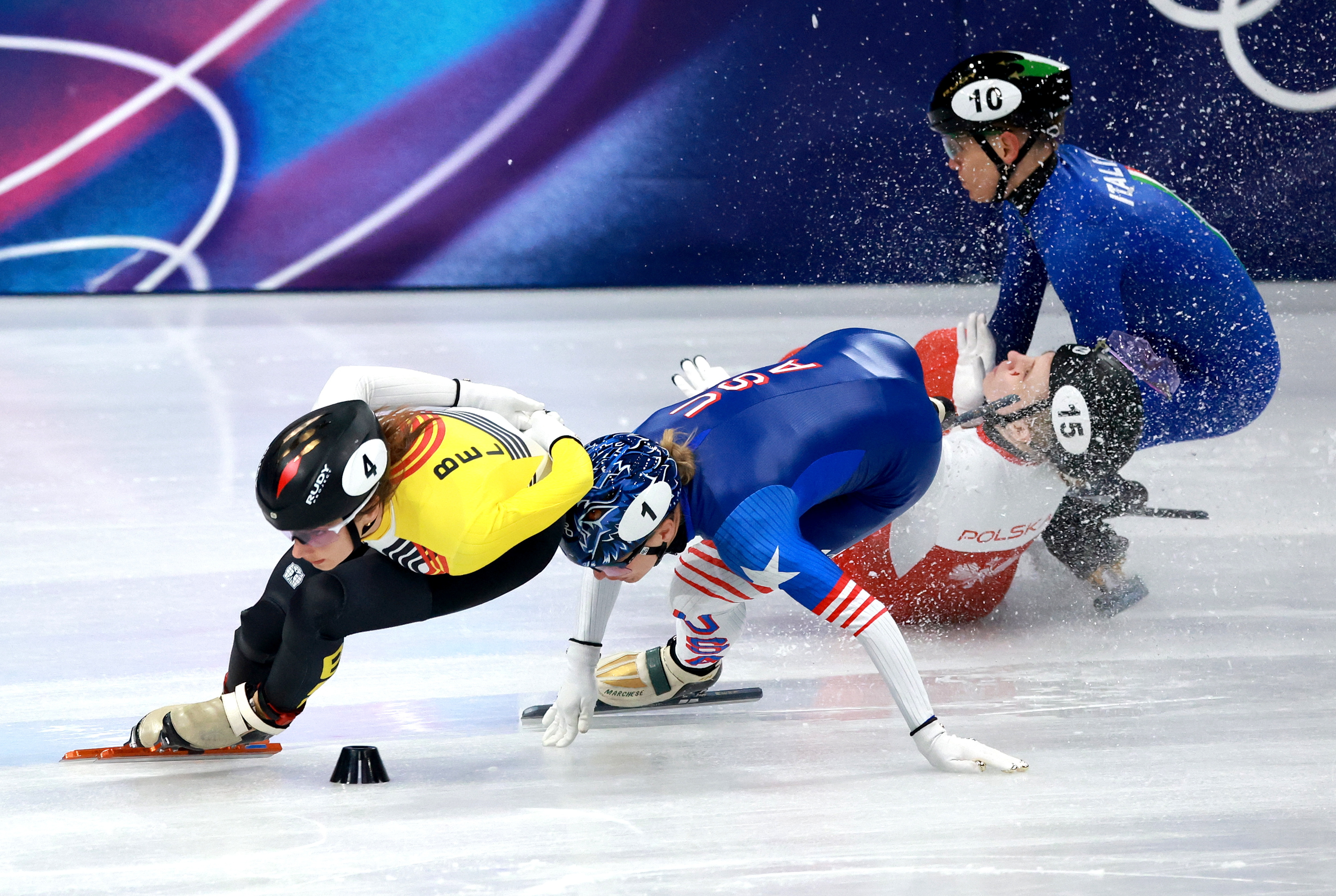 Caída y corte en el rostro: el dramático momento de Kamila Sellier en Milano Cortina 2026