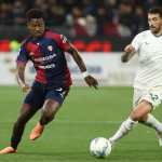 CAGLIARI (Italy), 21/02/2026.- Cagliari's Yael Trepy (L) and Lazio's Matteo Cancellieri (R) in action during the Italian Serie A soccer match between Cagliari Calcio and SS Lazio in Cagliari, Italy, 21 February 2026. (Italia) EFE/EPA/FABIO MURRU