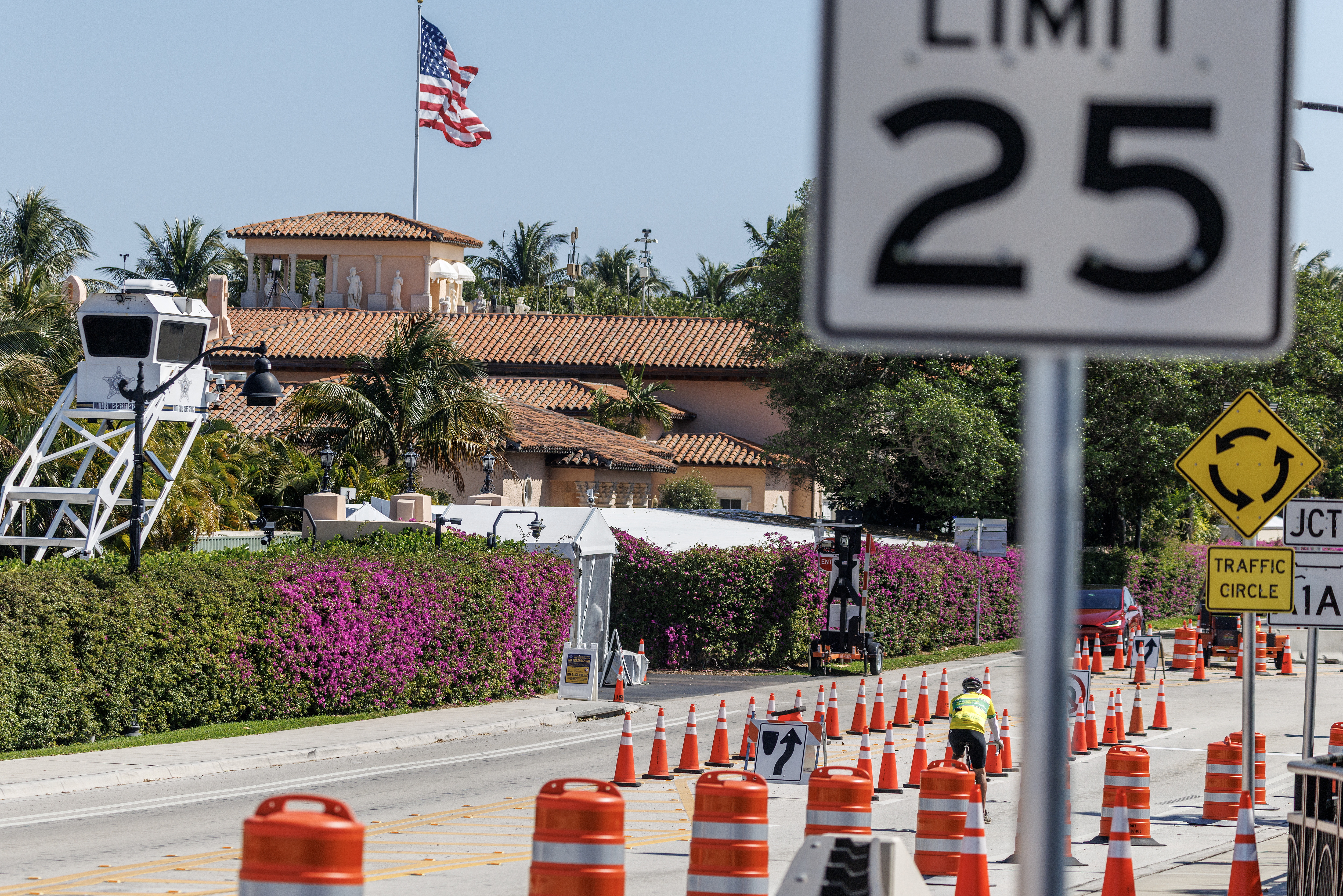 Armed man shot and killed after breaching Mar-a-Lago perimeter