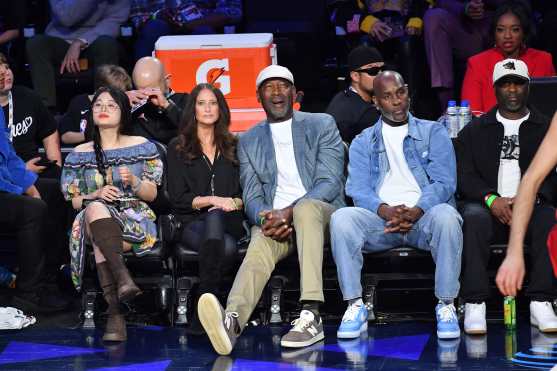 INGLEWOOD, CALIFORNIA - FEBRUARY 15: (L-R) James Worthy and Gary Payton attend the 75th NBA All-Star Game at Intuit Dome on February 15, 2026 in Inglewood, California. Allen Berezovsky/Getty Images/AFP (Photo by Allen Berezovsky / GETTY IMAGES NORTH AMERICA / Getty Images via AFP)