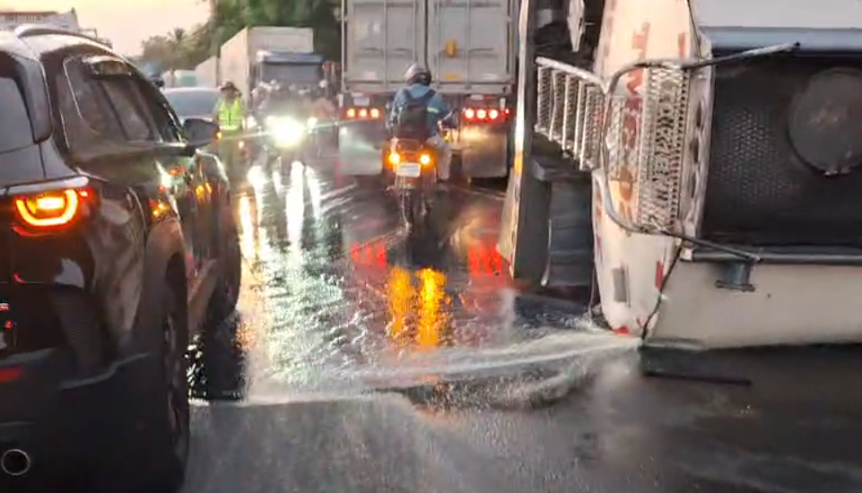 ACCIDENTE DE CISTERNA EN KM 75.4 AL PACÍFICO