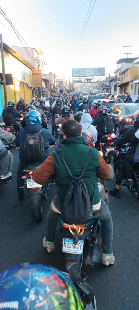 Caos vial San Miguel Petapa