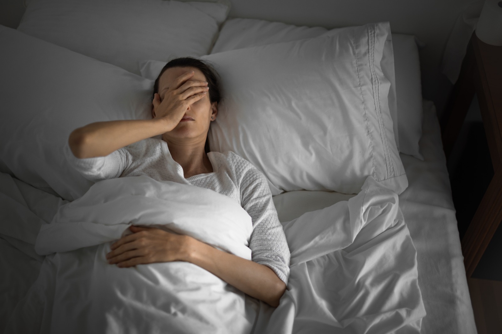 Hablar dormido: cuándo deja de ser normal y podría indicar un problema de salud