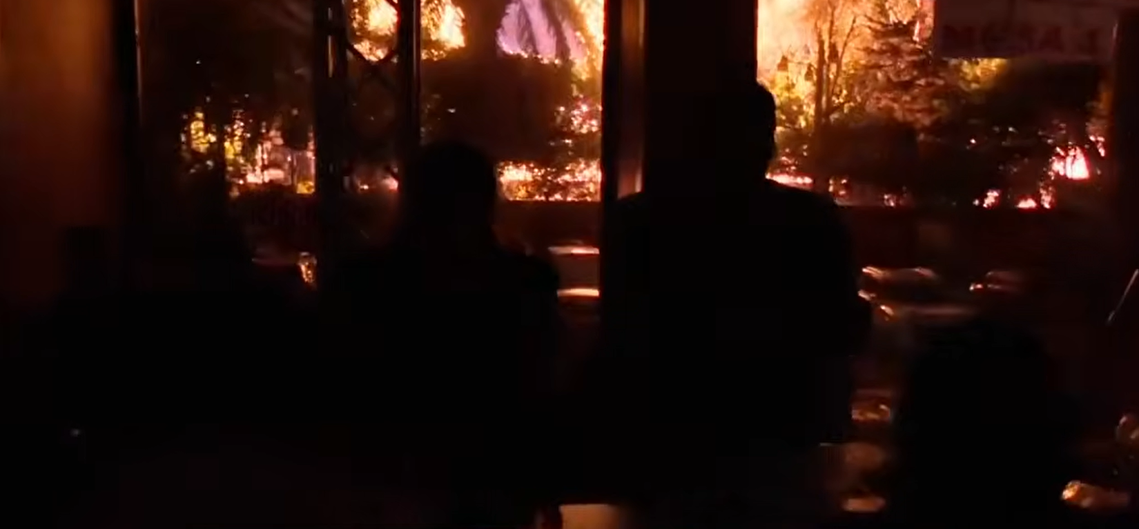 Video: Explosión y corte de luz interrumpen conteo de votos en elección del Cang