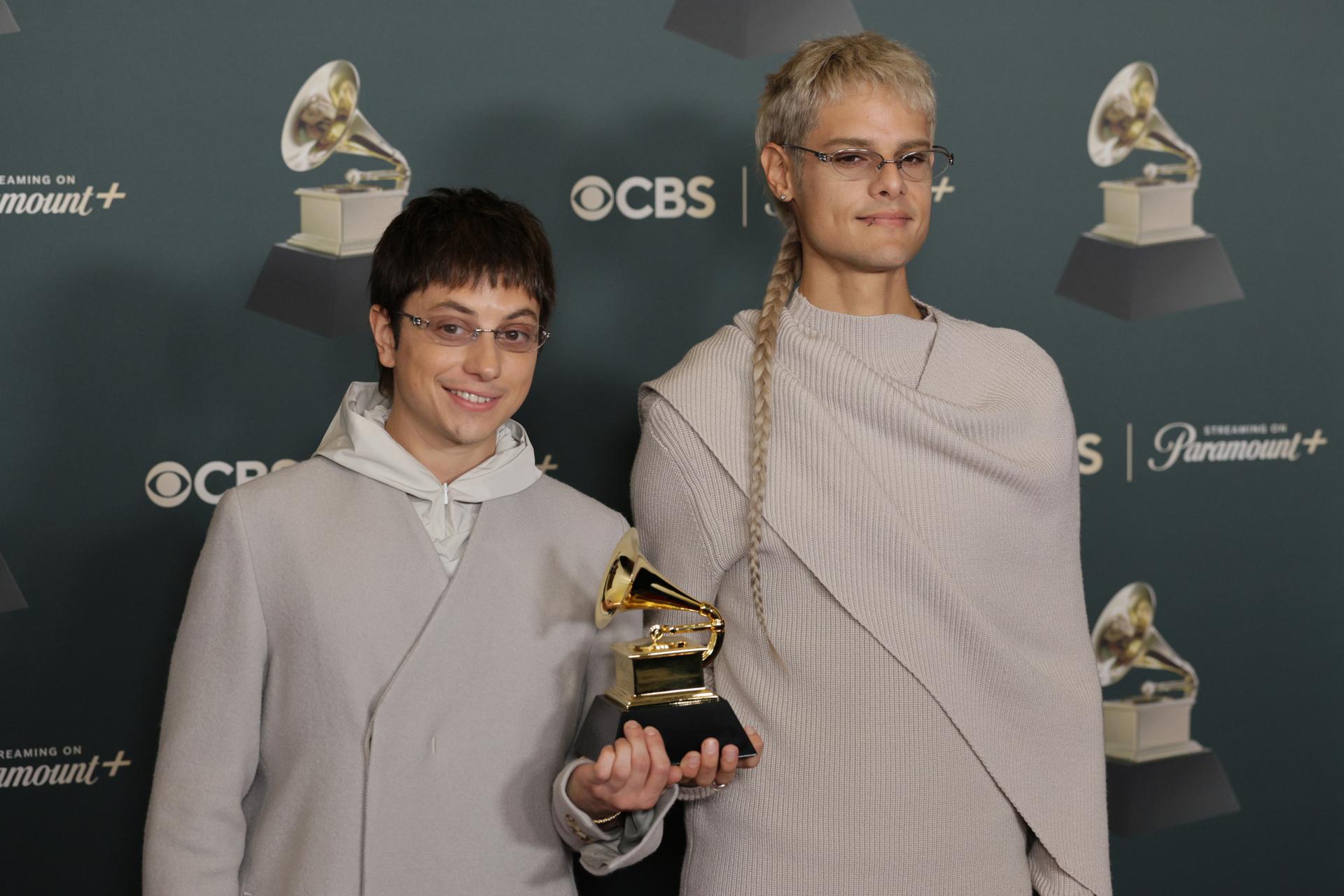 Gloria Estefan, Natalia Lafourcade y Carin León destacan en categorías latinas de los Grammy, y Bad Bunny recibe el primer galardón en la edición 68