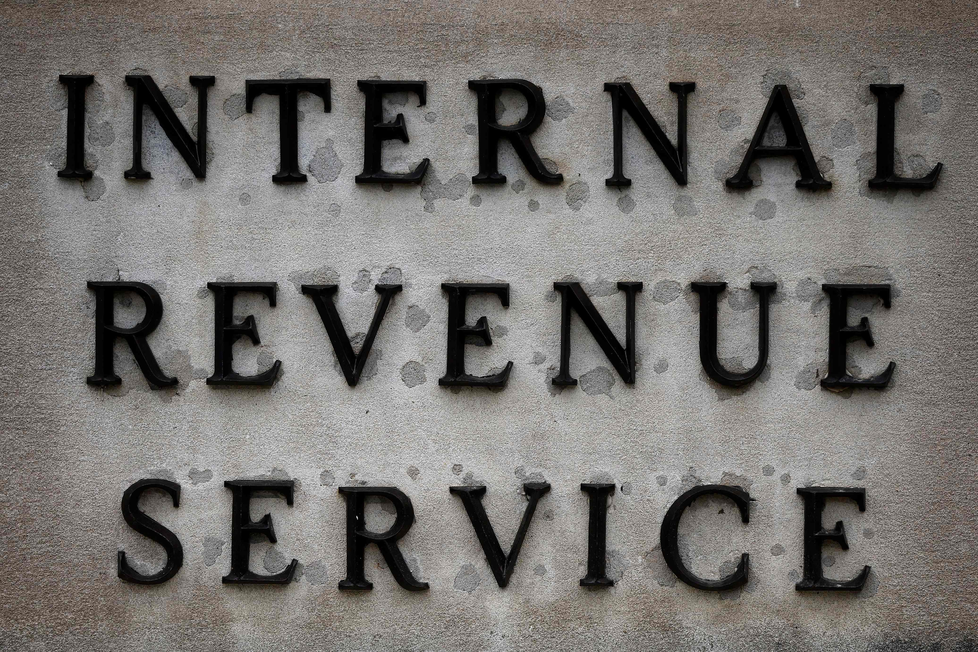 Impuestos del IRS: ¿Cuál es la fecha límite para declararlos y qué sucede si no se hace a tiempo?