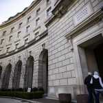 Probable conflicto de intereses en demanda de Trump contra el IRS.