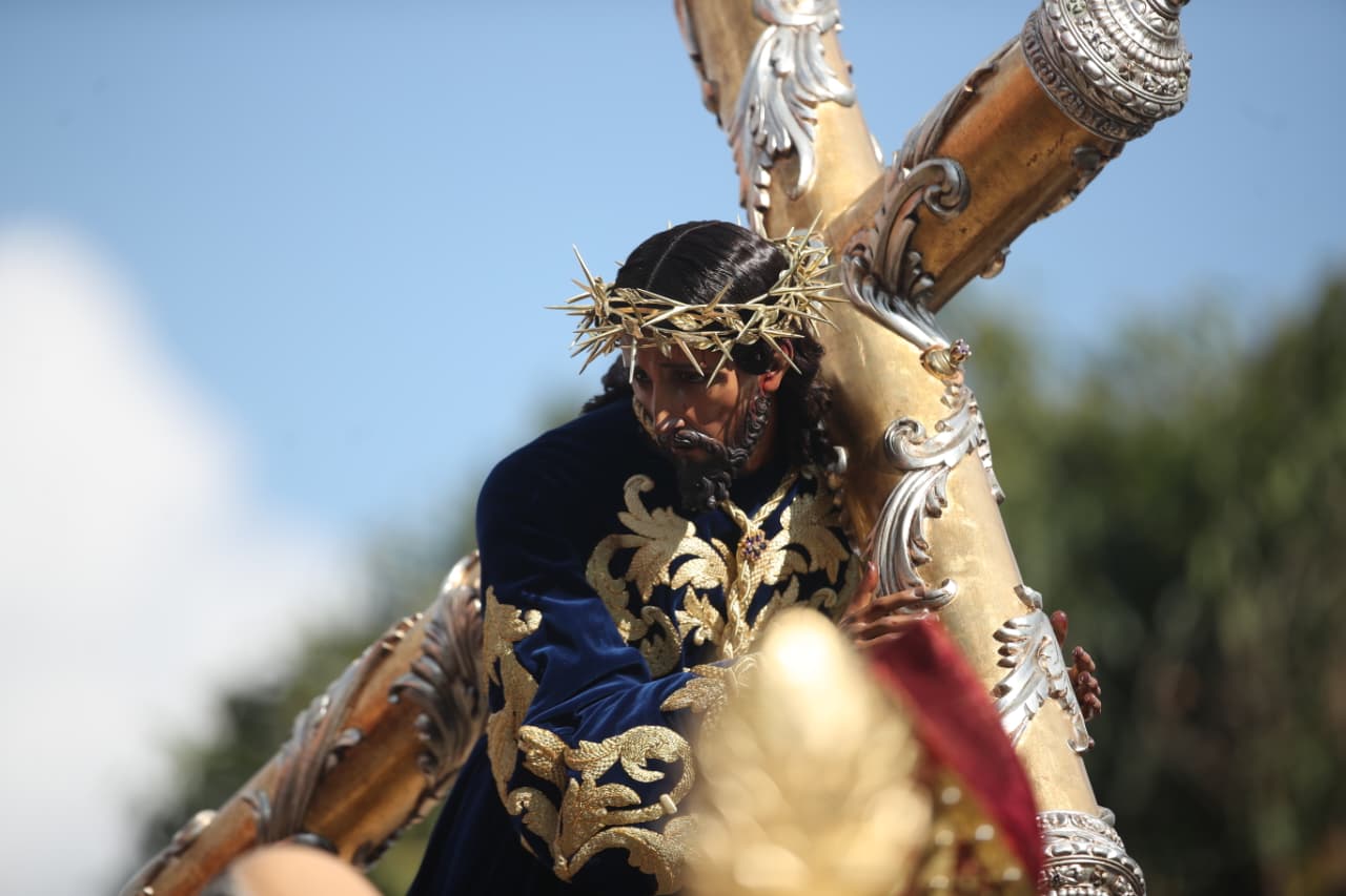 Jesús del Consuelo recorre las calles del Centro Histórico el domingo 22 de febrero de 2026.   (Foto Prensa Libre: Esbin García)