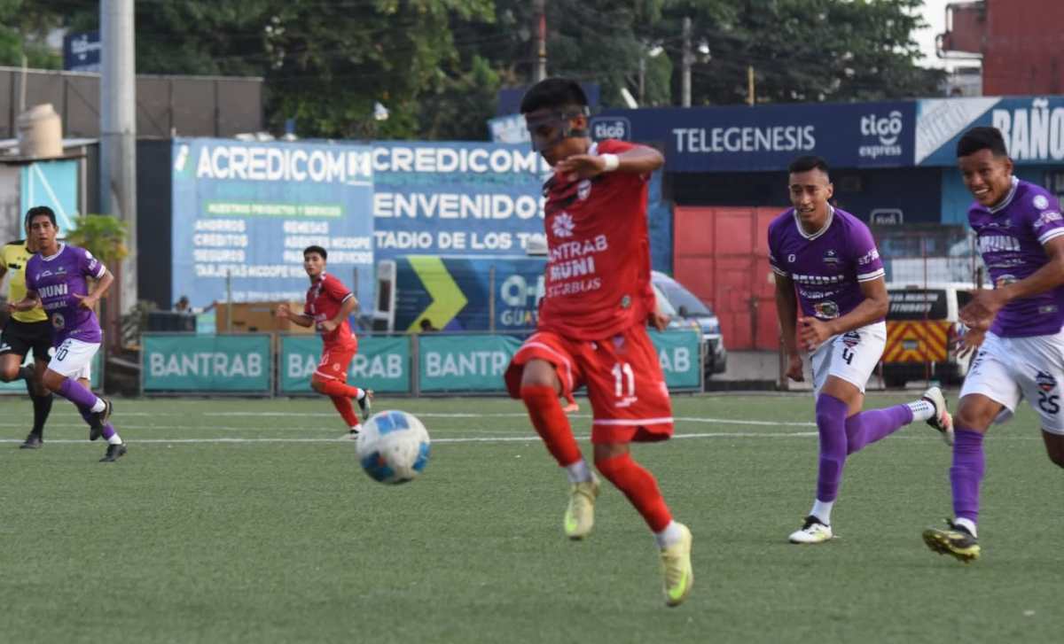 Achuapa deja escapar el liderato tras empatar 1-1 con Malacateco. (Foto Prensa Libre: Fan Toros Malacateco).