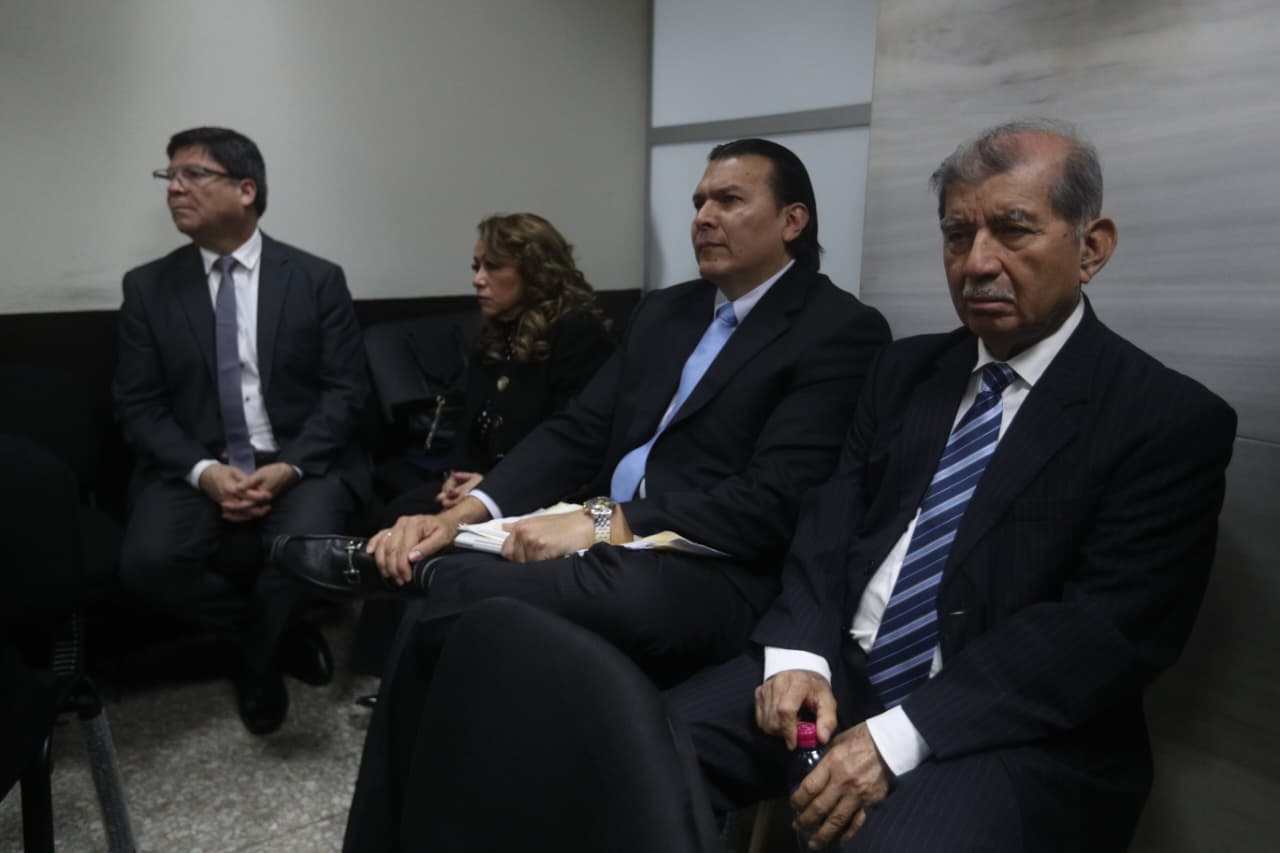 Magistrados del TSE acuden al Juzgado Segundo Penal por caso Trep