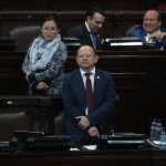 CONGRESO, INTERPELACIîN MIDES. En la jornada legislativa de este jueves 5 de febrero se tuvo en el pleno la interpelacin al ministro del Ministerio de Desarrollo Social. En la imagen, ministro Abelardo Pinto.
Juan Diego Gonzlez. 050226