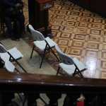 MAGISTRADOS A LA CC, PRESIDENCIA. Esta semana se estarn recibiendo carpetas de parte de quienes quieran ser candidatos a ser Magistrado titular y suplente en la Corte de Constitucionalidad por parte de la Presidencia. En la imagen, lugar en la Secretara de la Presidencia donde se debe ir a dejar la papelera.
Juan Diego Gonzlez. 160226