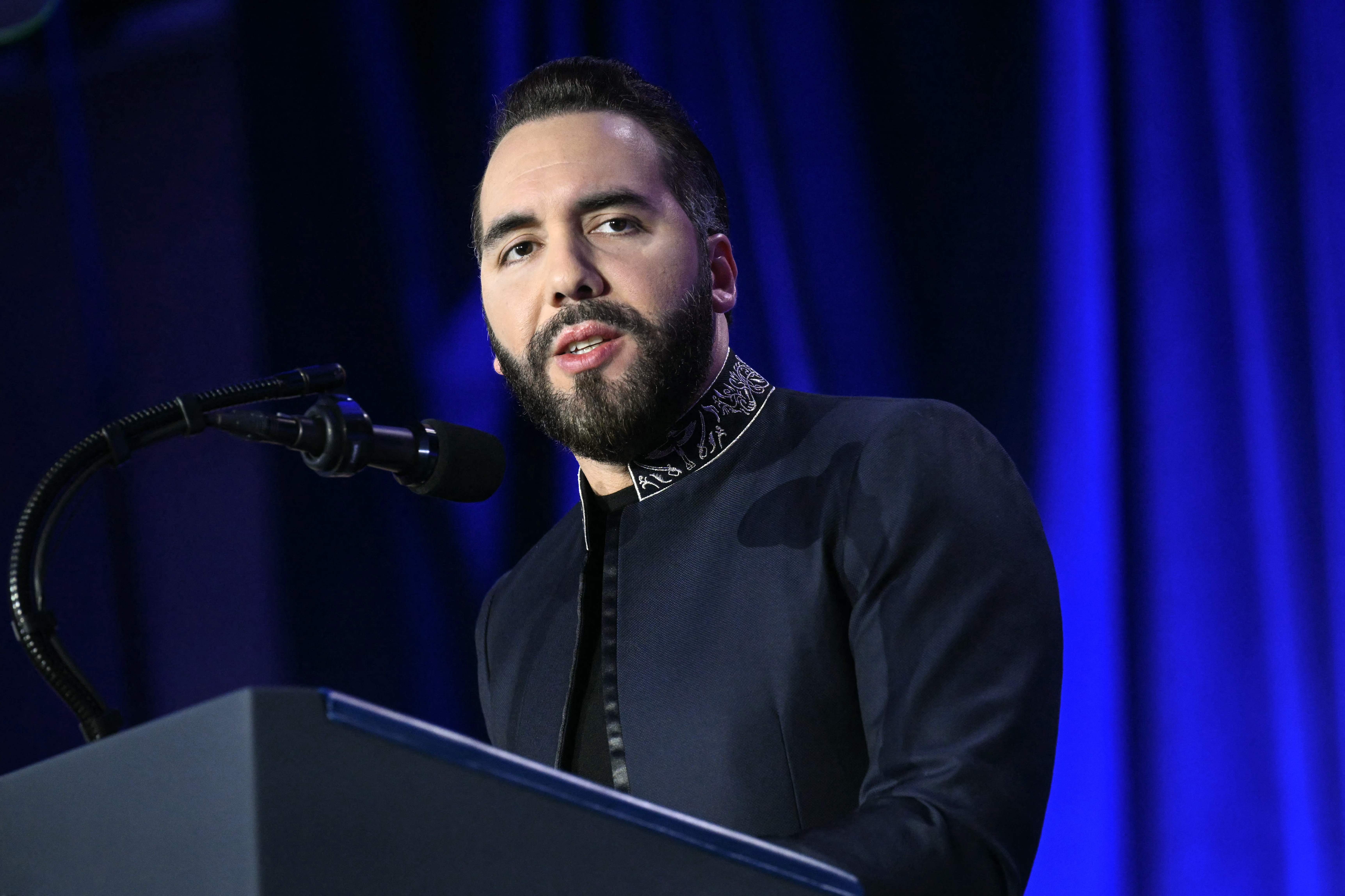 Nayib Bukele El Salvador Plan de Movilidad Urbana