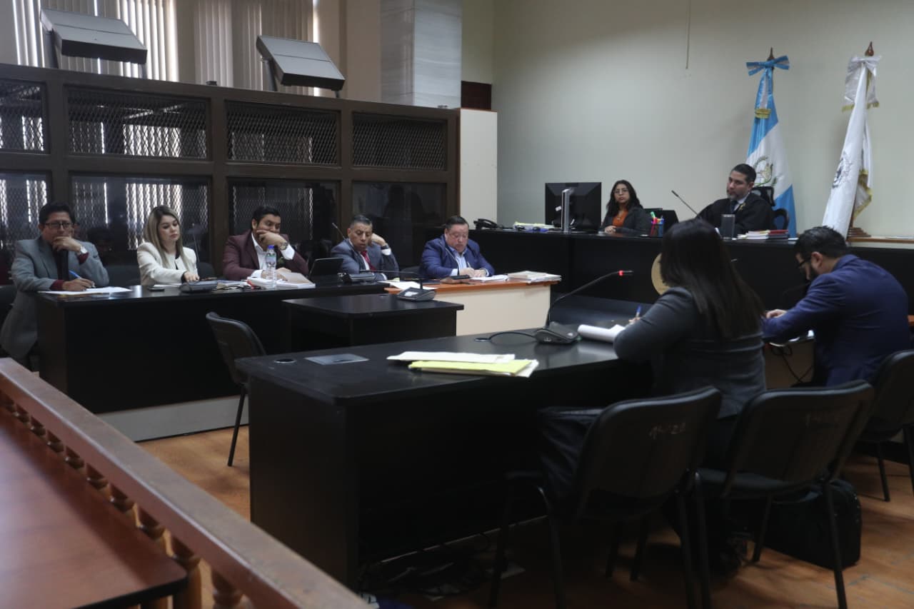 Primera de audiencia declaración Los Memas robo y venta combustible Quetzaltenango