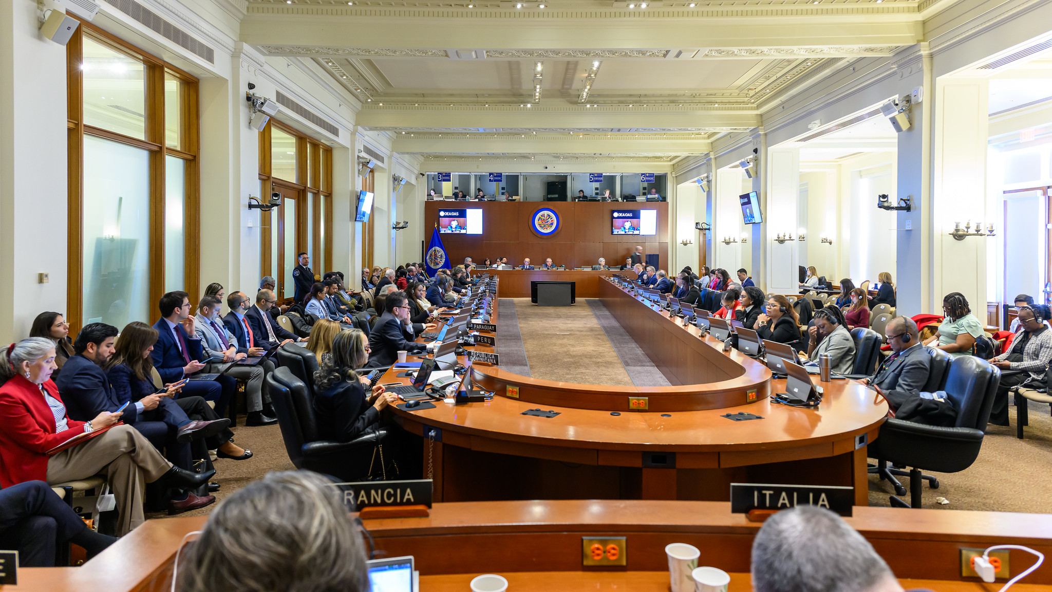 Sesión del Consejo Permanente de la OEA en la que el jefe de la Misión Especial para el Fortalecimiento de las Instituciones Democráticas en Guatemala presentó su informe.