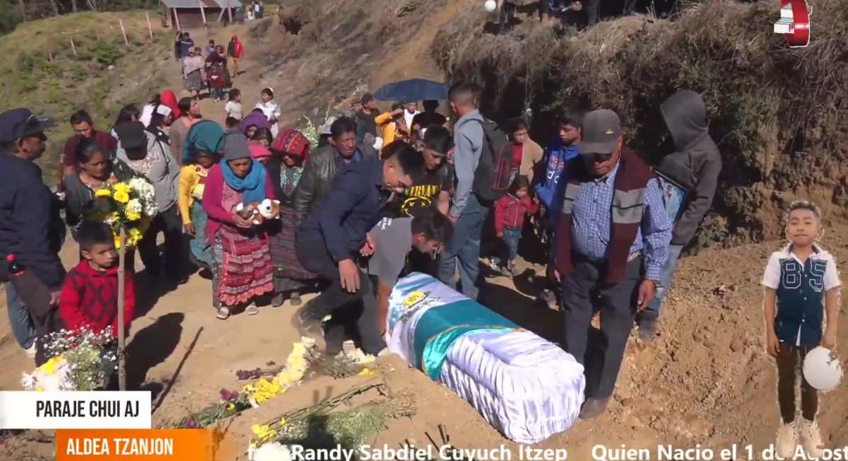 (Foto Prensa Libre: Captura de pantalla tomada de transmisión de la página de Facebook Producciones MAX) 