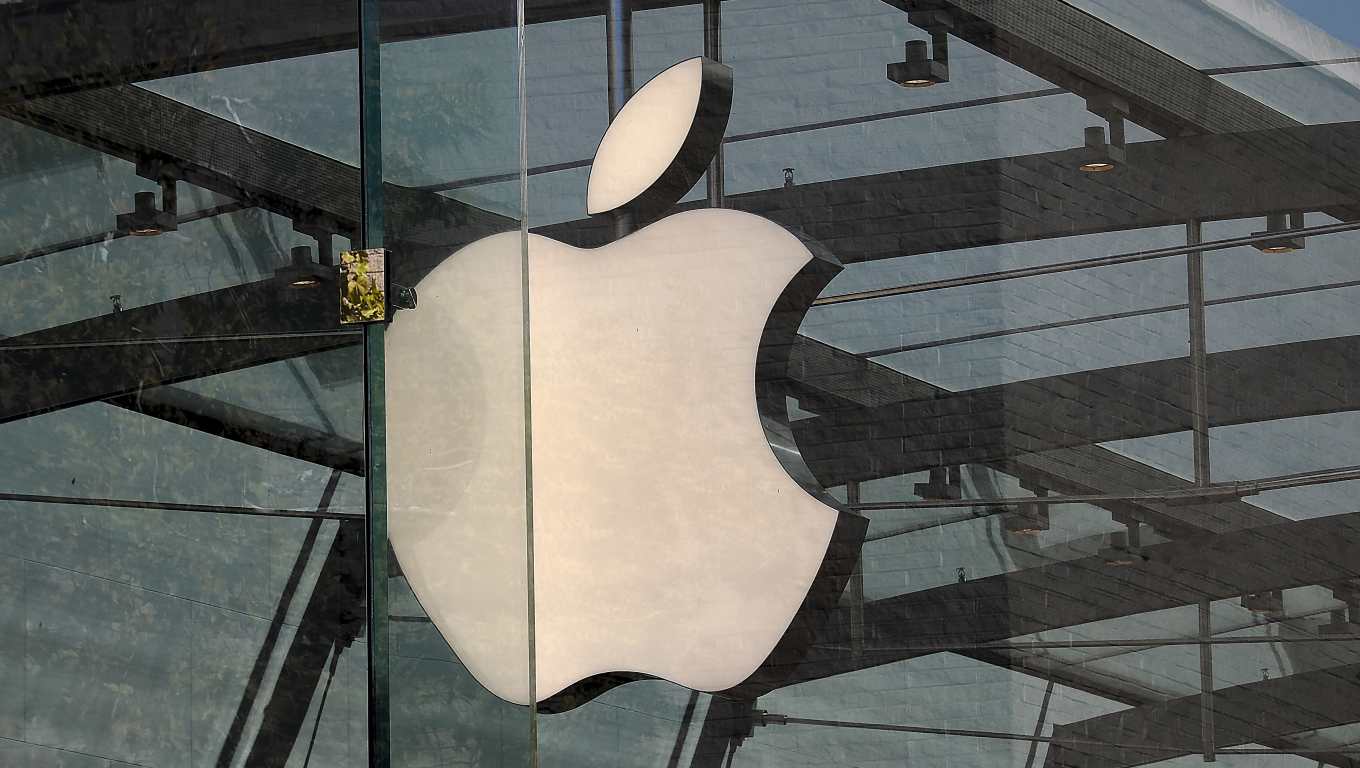 Apple Samsung iphone 18