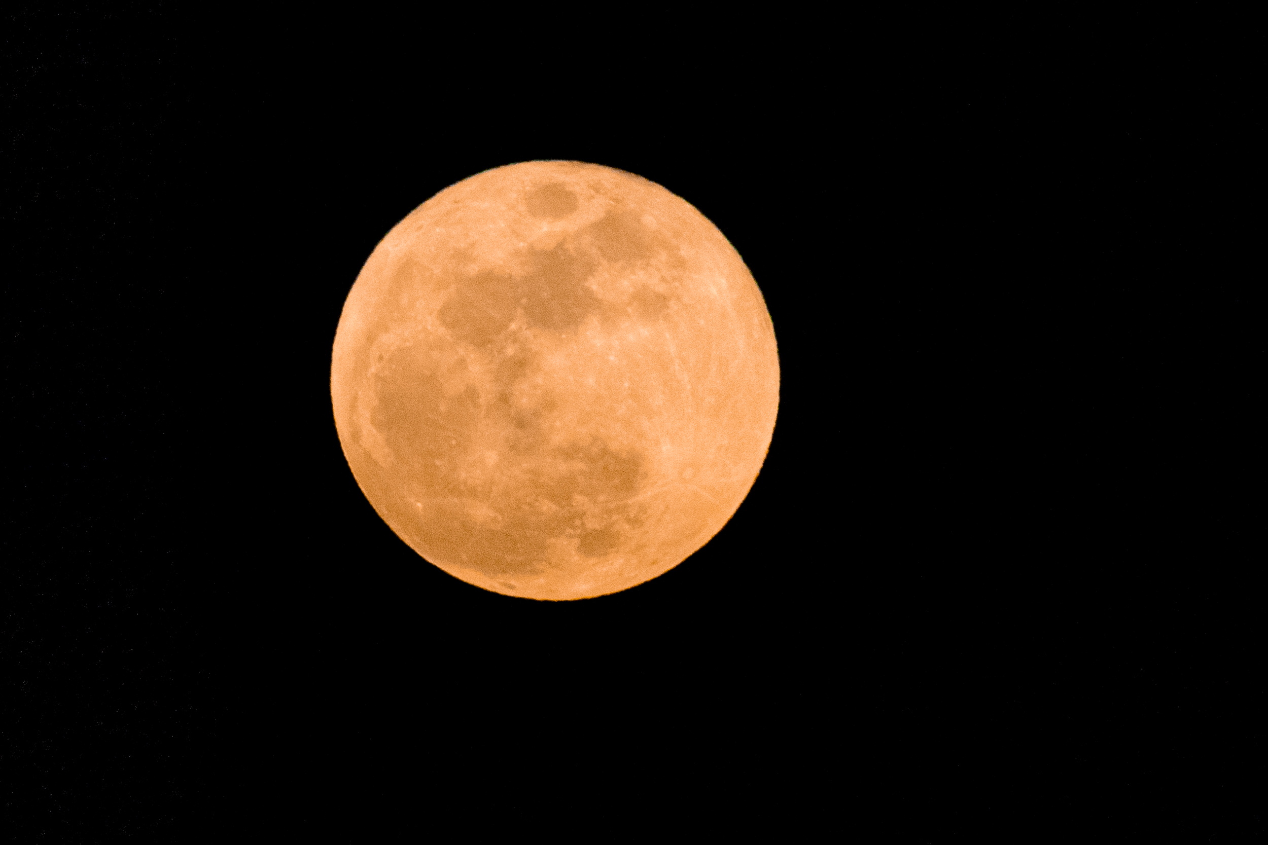 Skopje (Republic of North Macedonia), 03/03/2026.- The March 2026 Full Moon, known as the Worm Moon rises over Skopje, Republic of North Macedonia, 03 March 2026. A total lunar eclipse occurs when the Earth is positioned between the full moon and the sun, causing the full moon to appear with a red glow, known as a Blood Moon. EFE/EPA/GEORGI LICOVSKI