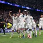 MADRID, 11/03/2026.- El centrocampista uruguayo del Real Madrid Fede Valverde (2i) celebra su tercer gol durante el encuentro correspondiente a la ida de los octavos de final de la Liga de Campeones que Real Madrid y Manchester City disputan este miércoles en el estadio Santiago Bernabéu, en Madrid. EFE/ Juanjo Martín
