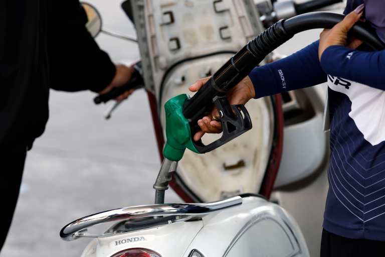 Precio del combustible en Guatemala: baja hasta Q1.5