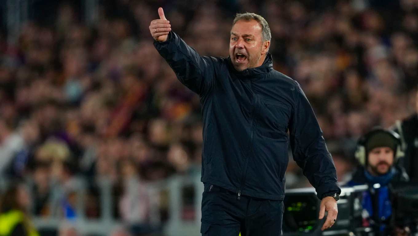 BARCELONA, 18/03/2026.- El entrenador del Barcelona, el alemán Hansi Flick, durante el partido de vuelta de los octavos de final de la Liga de Campeones disputado entre el Barcelona y el Newcastle, este miércoles en el Camp Nou. EFE/Alejandro García