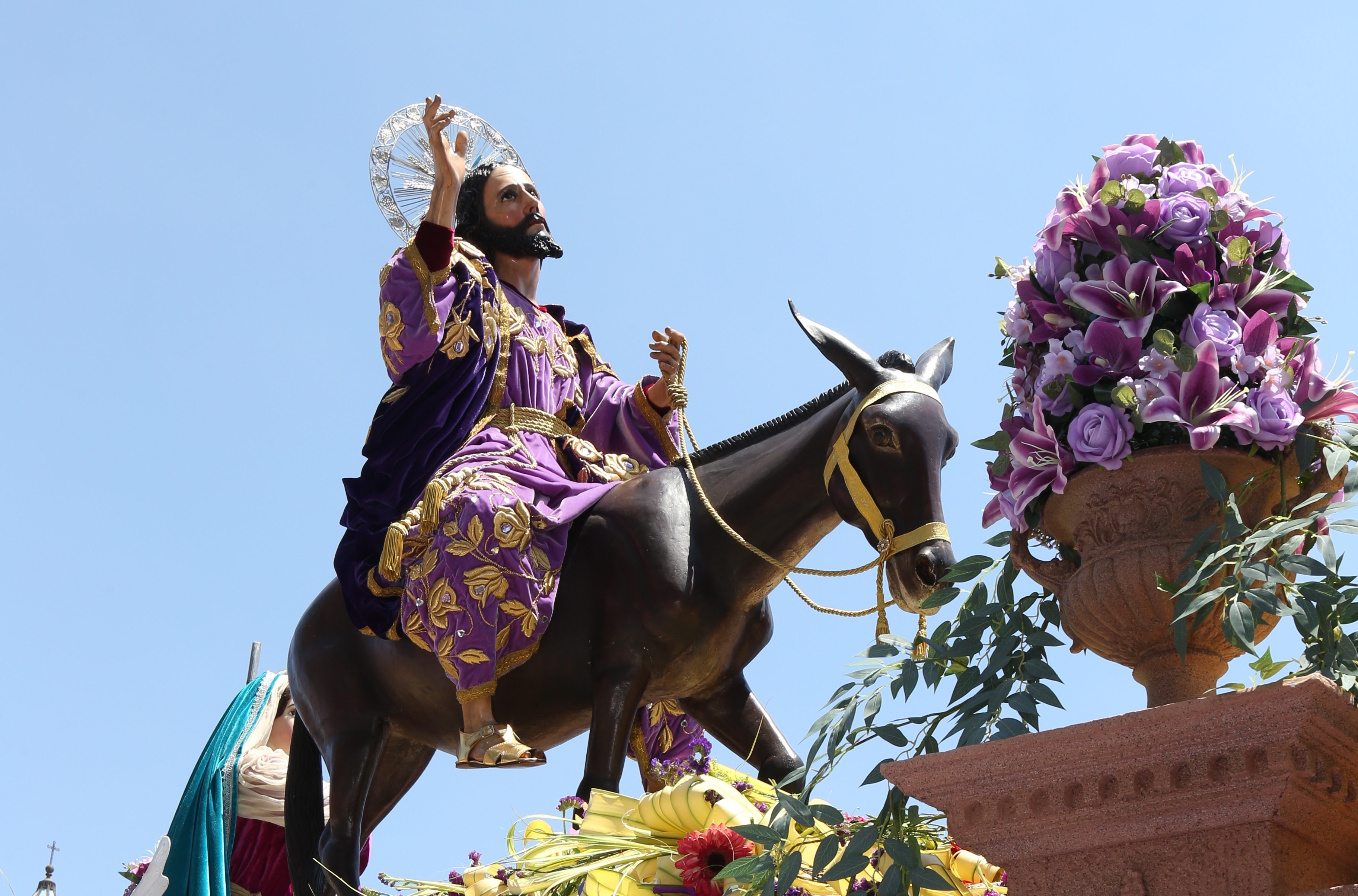 Jesús de las Palmas es una procesión festiva que recuerdan la llegada de Jesús a Jerusalén.   (Foto Prensa Libre: Edwin Castro)