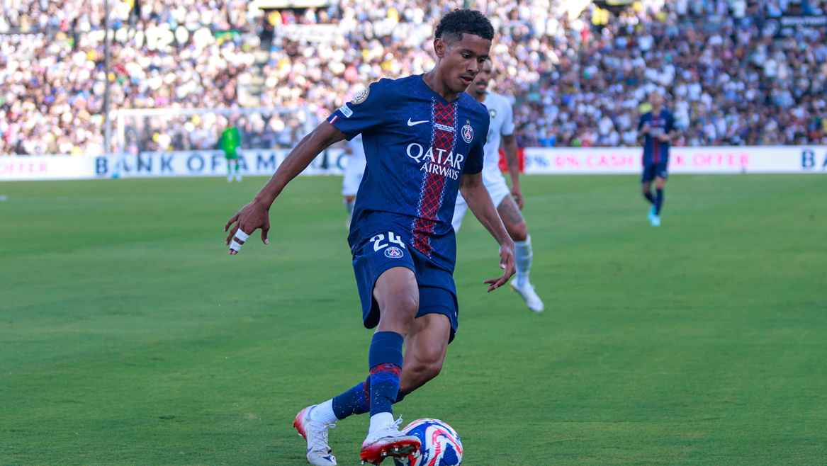 PSG golea 3-0 y clasifica a Cuartos de Final