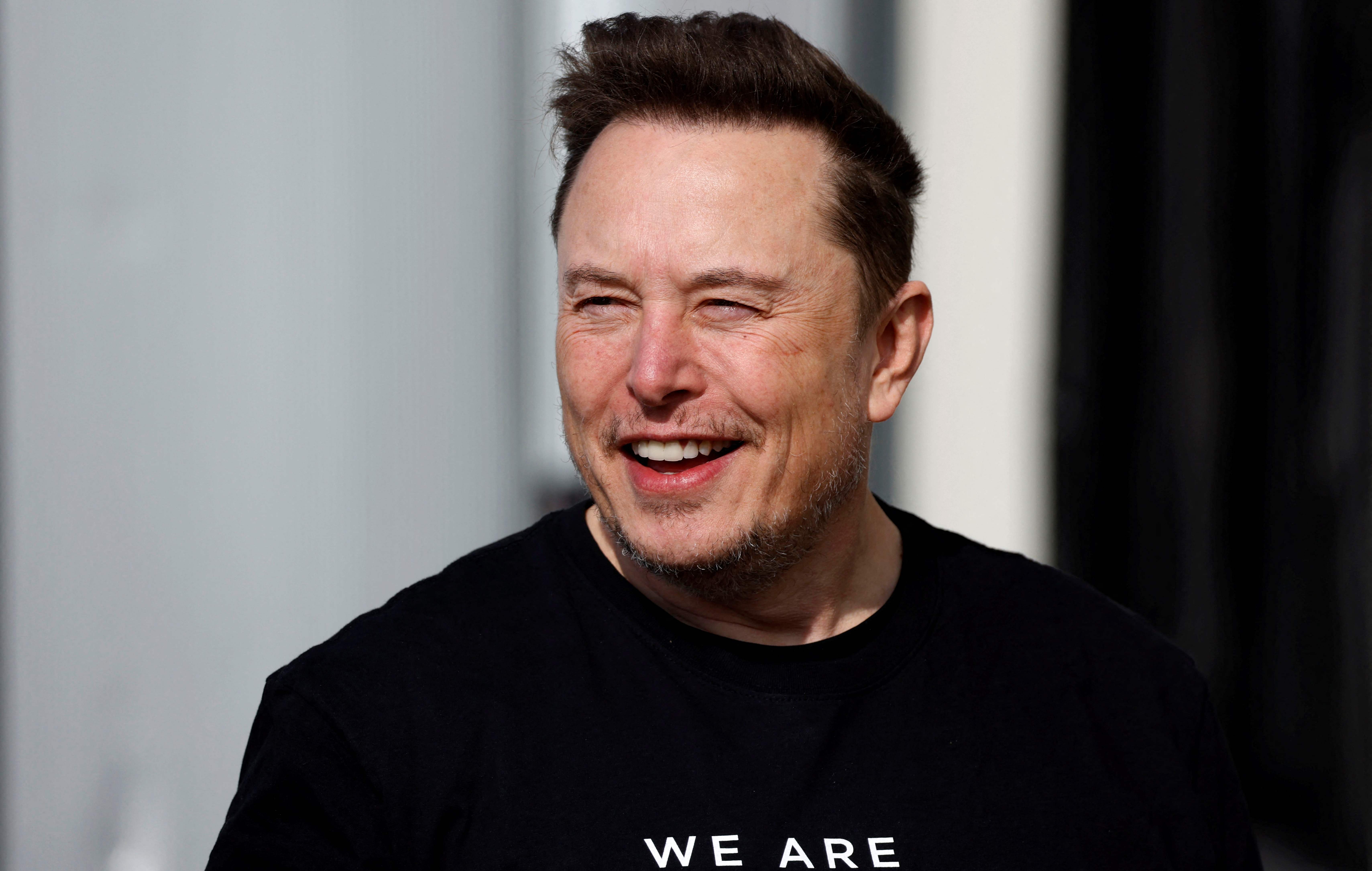 La Odisea: Elon Musk anuncia una película con IA tras criticar la versión de Christopher Nolan