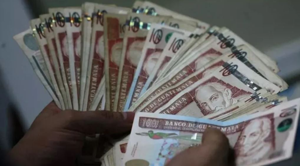 Billetes de 100 quetzales inversión en bonos del tesoro