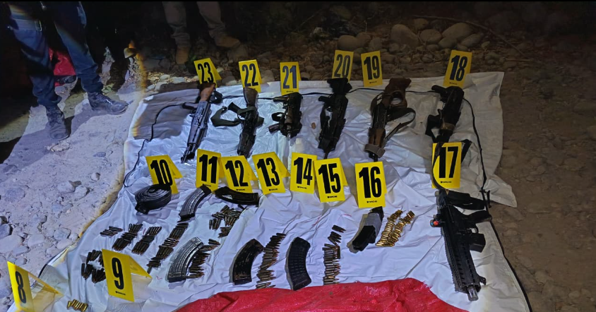 Fusiles y municiones: autoridades incautan arsenal escondido en costales en San Marcos