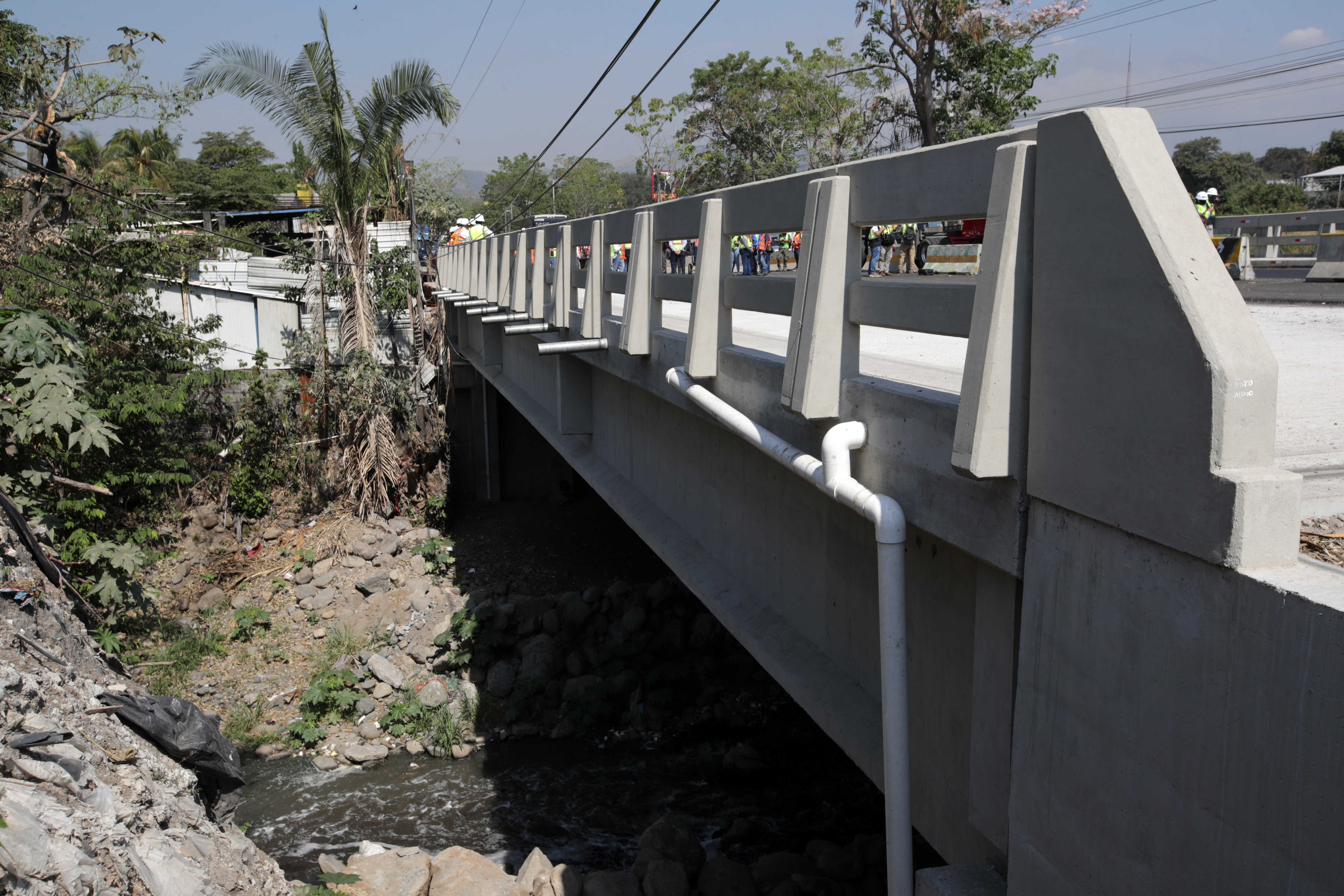 AVANCES AUTOPISTA ESCUINTLA PUERTO QUETZAL