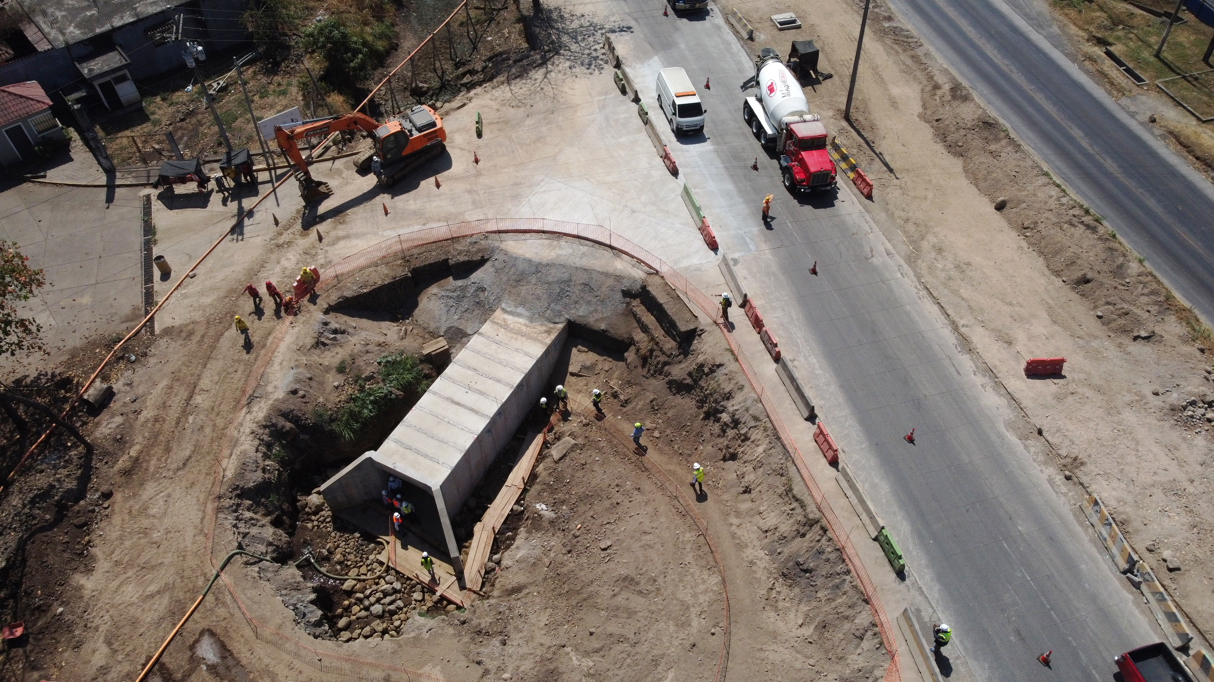 AVANCES AUTOPISTA ESCUINTLA PUERTO QUETZAL